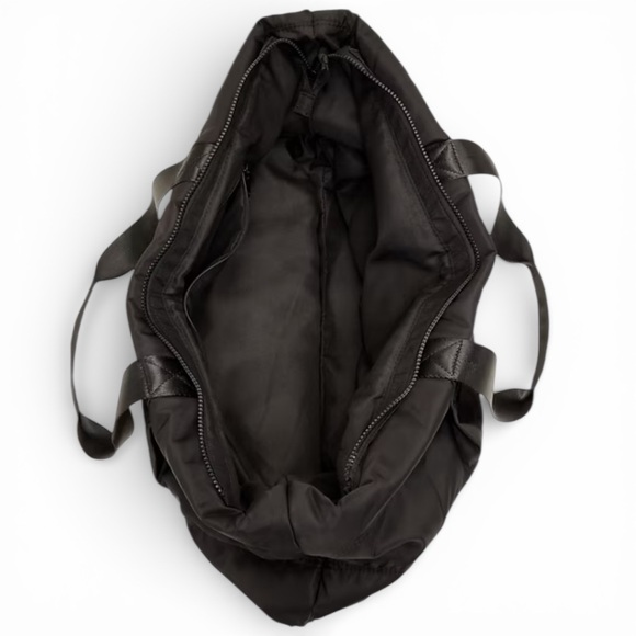 Old Navy Puff Active Tote Bag In True Black NWT - Picture 2 of 4